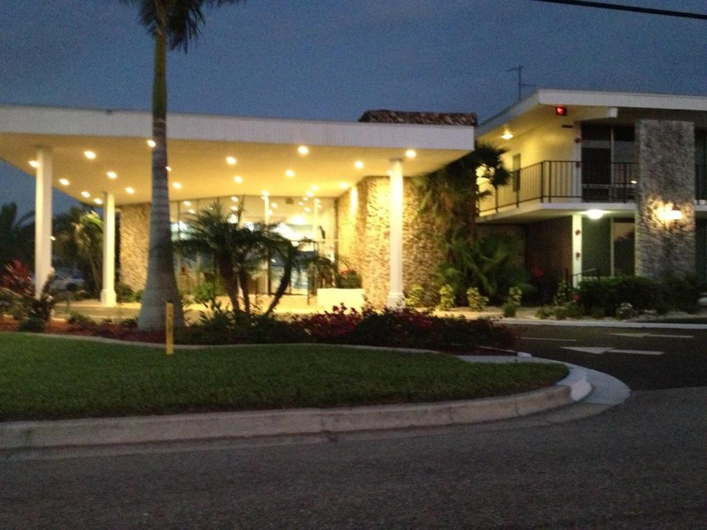 Dolphin Key Resort - เคปคอรัล ภายนอก รูปภาพ
