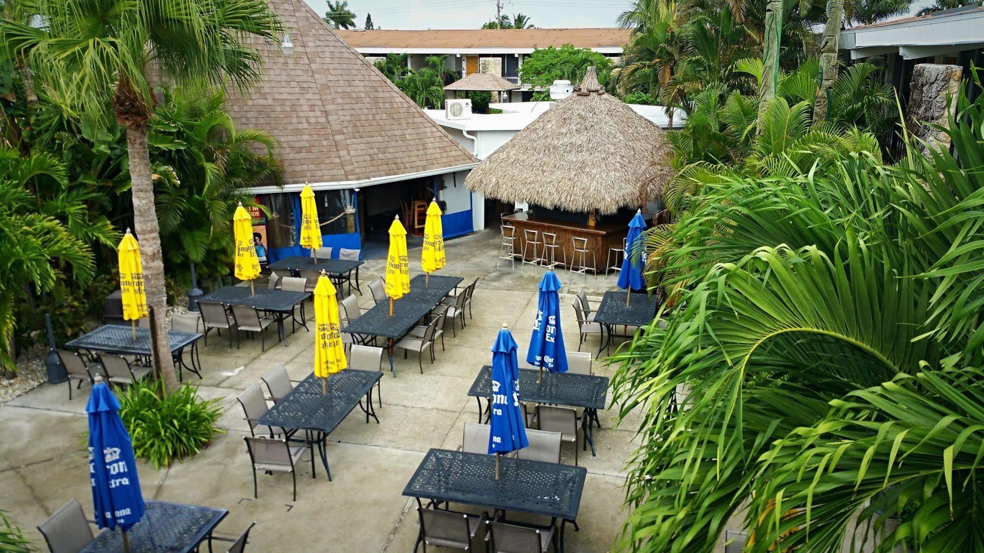 Dolphin Key Resort - เคปคอรัล ภายนอก รูปภาพ